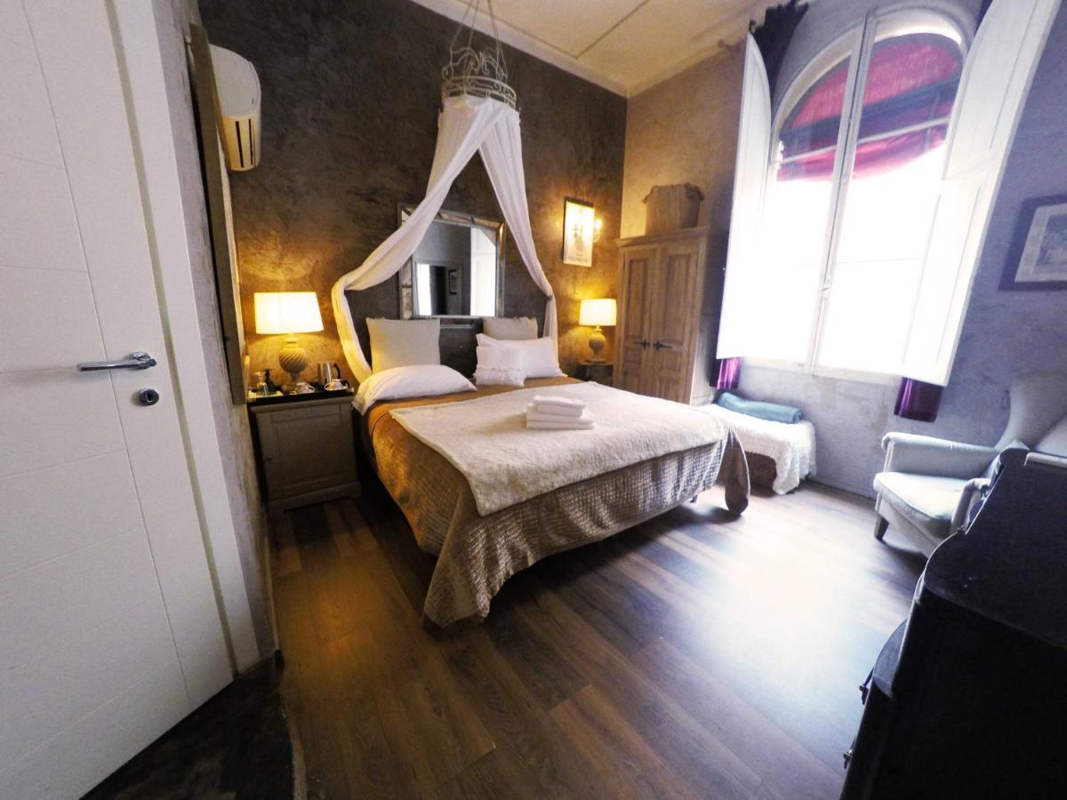 Les Chambres De Amelie B&B 볼로냐 외부 사진